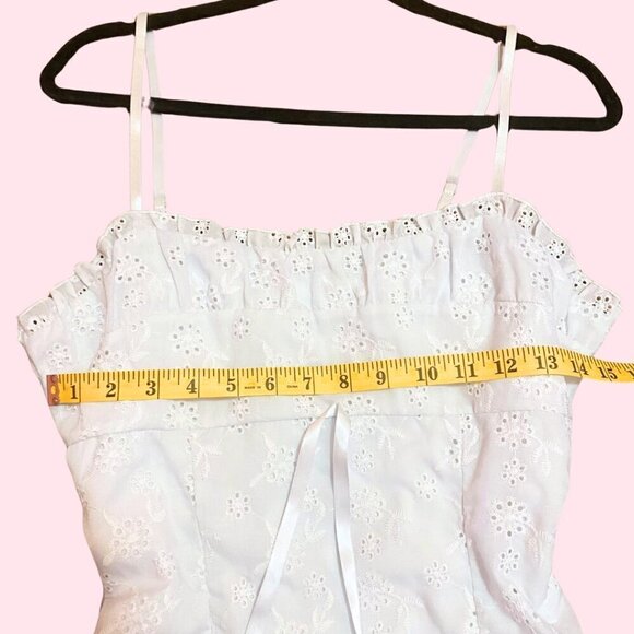 Dreamy & Feminine: Shein White Eyelet Lace Mini Dress - Size M 🤍 - Picture 4 of 8